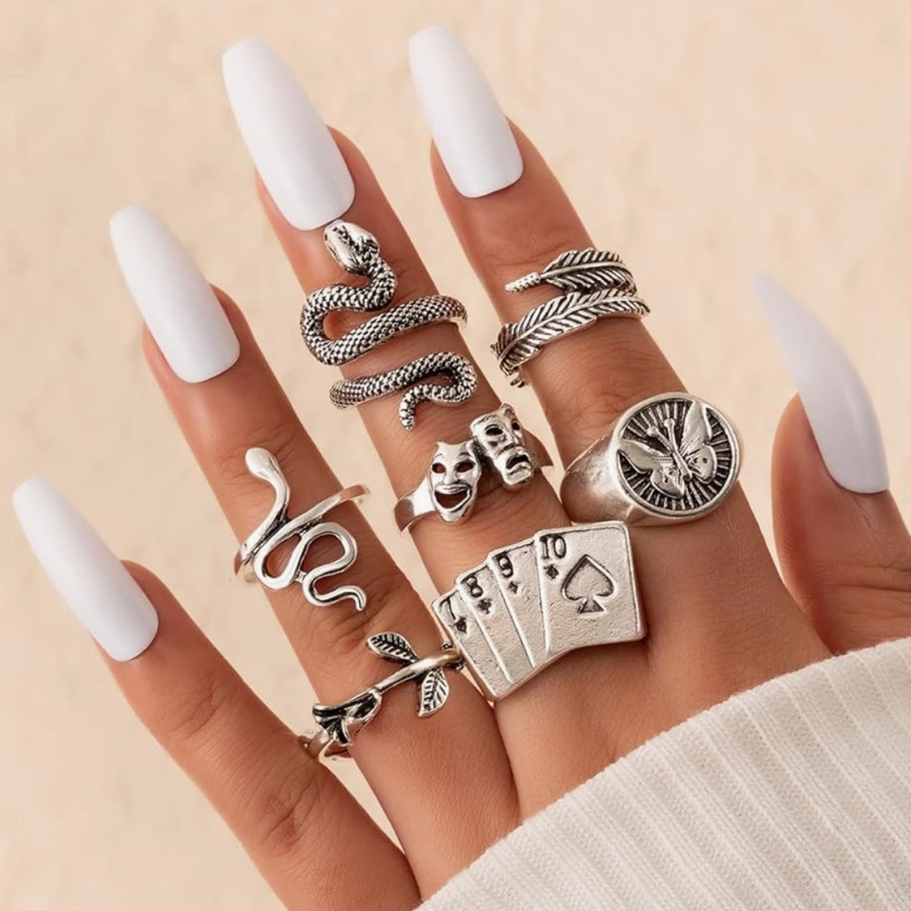 7 PIECE ring set